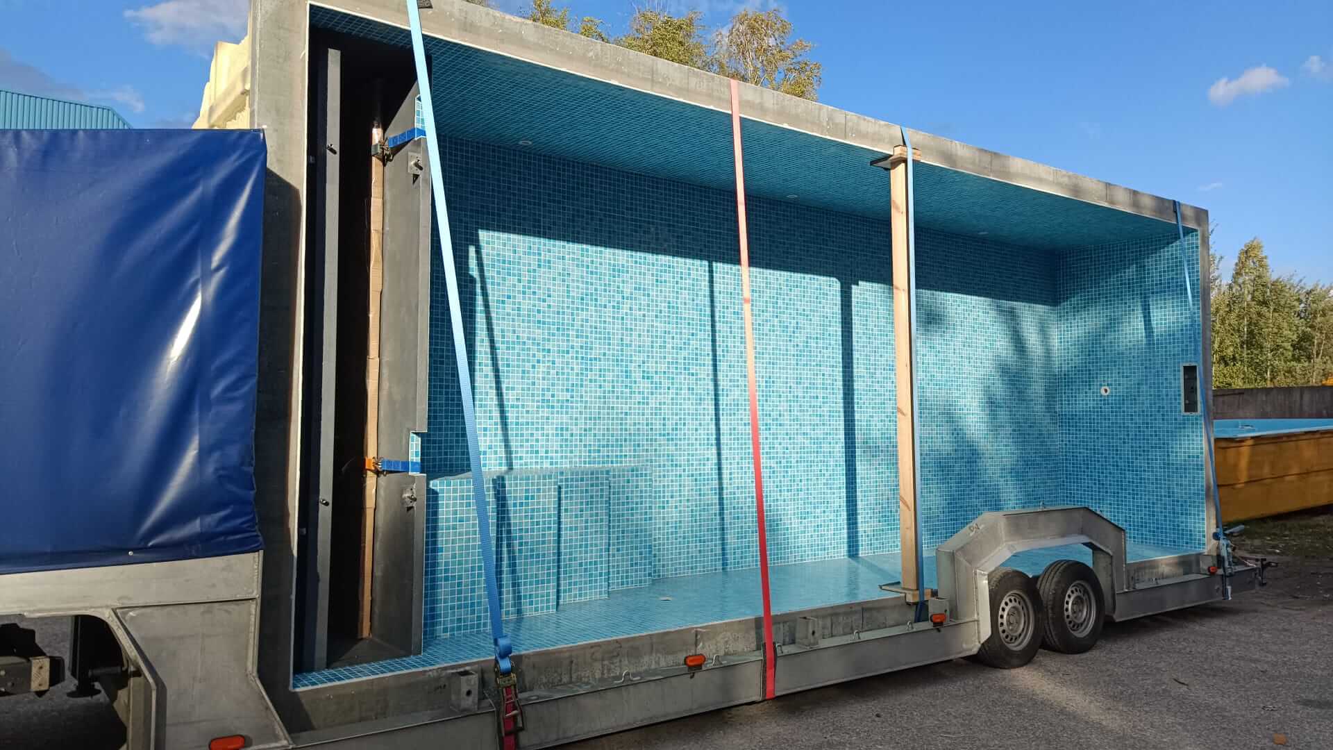 Tilestone prefabricated tiled pool on trailer