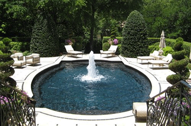 Water swimming pool fountain show